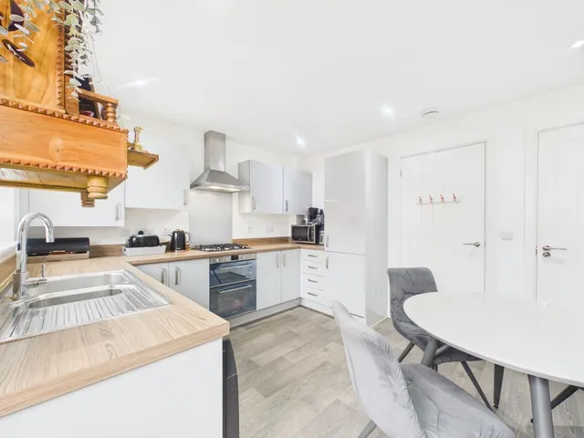 Thomas Avenue, Market Harborough, LE16, photo 2