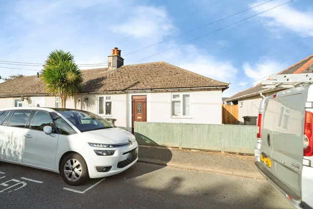 Grove Crescent, Littlehampton, BN17, photo 1