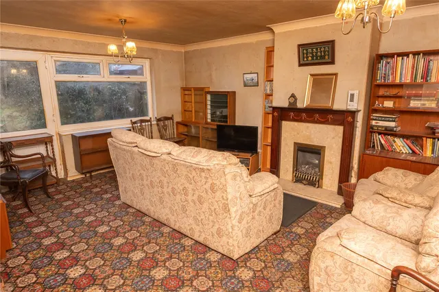 Photo 3 — Thirlmere Drive, Moseley, Birmingham, B13 9QW