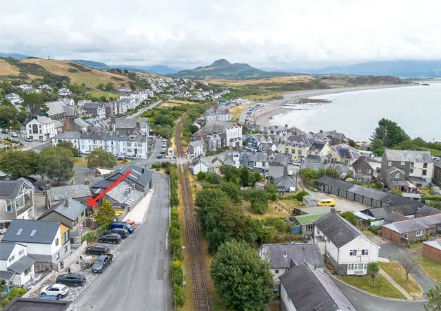 Criccieth, LL52, photo 3