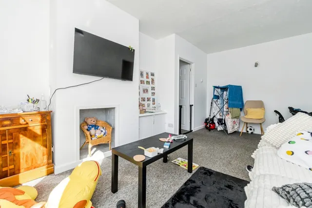 Milton Road, Southampton, SO15, photo 2