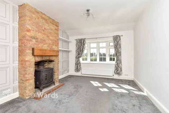 Eastchurch Road, Sheerness, ME12, photo 2