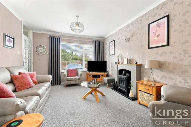 Perriors Close, Cheshunt, photo 3