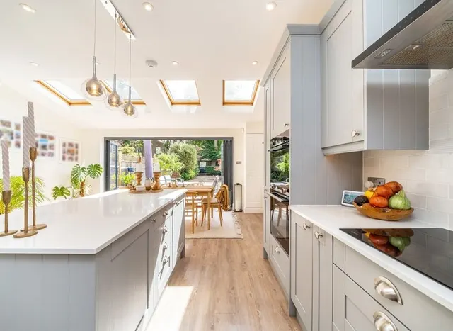 Photo 2 — Bickersteth Road, Tooting, SW17