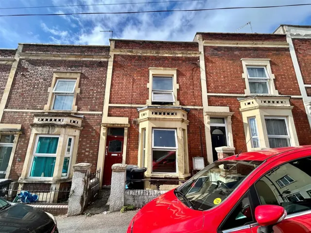 Pylle Hill Crescent, Bristol, BS3, photo 1