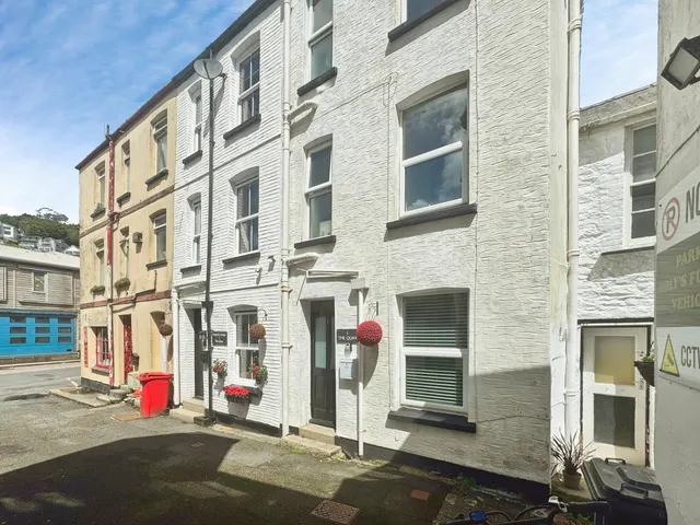 The Quay, East Looe, PL13, photo 1