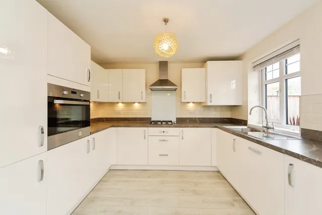 Drey Close, Formby, L37, photo 3