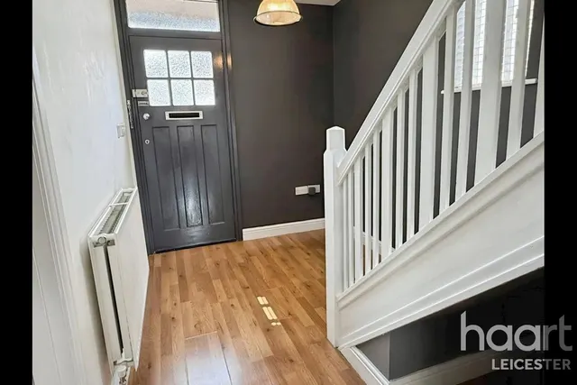 Grosvenor Crescent, Leicester, LE2, photo 2