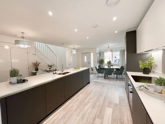 Cranleigh, GU6, photo 3