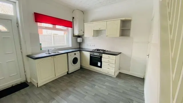 Albert Road, Mexborough, S64, photo 3