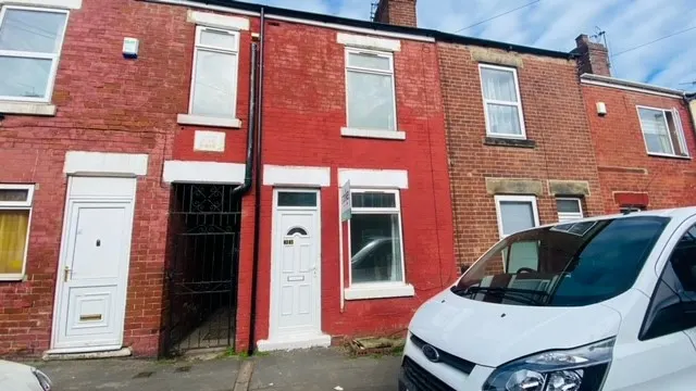 Albert Road, Mexborough, S64, photo 1