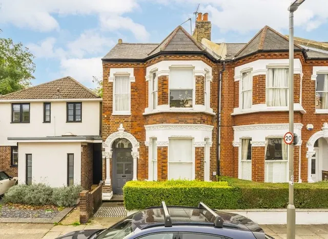 Quarry Road, Battersea, SW18, photo 1