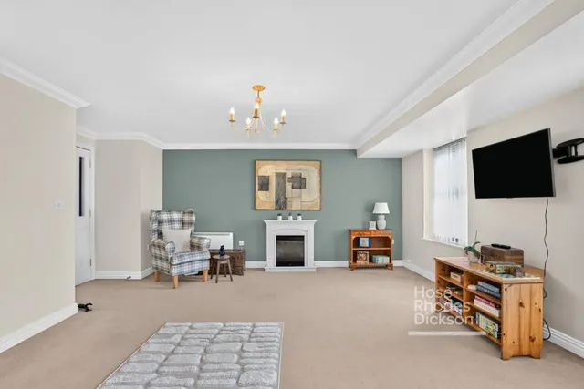 Medina Gardens, Cowes, PO31, photo 2