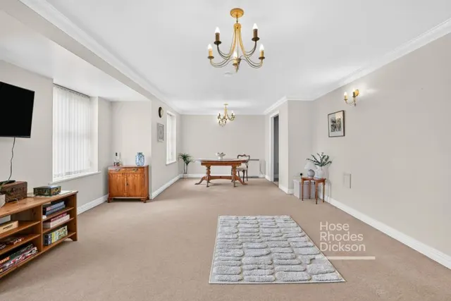 Medina Gardens, Cowes, PO31, photo 3