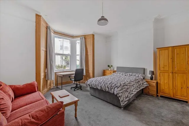 Hill Park Crescent, Plymouth, PL4, photo 1