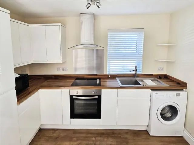 Photo 2 — Harbour Court, Portreath, Cornwall, TR16