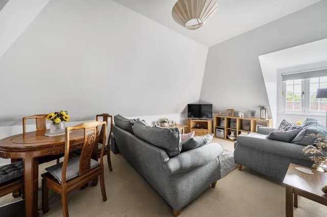 Eastcote Place, Ascot, SL5, photo 3