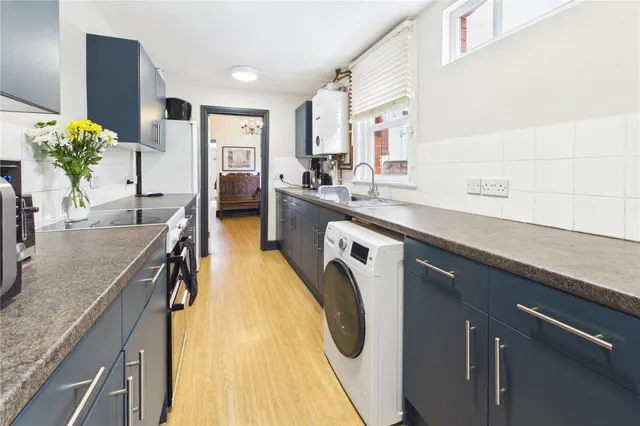 Connaught Road, Newbury, RG14, photo 3