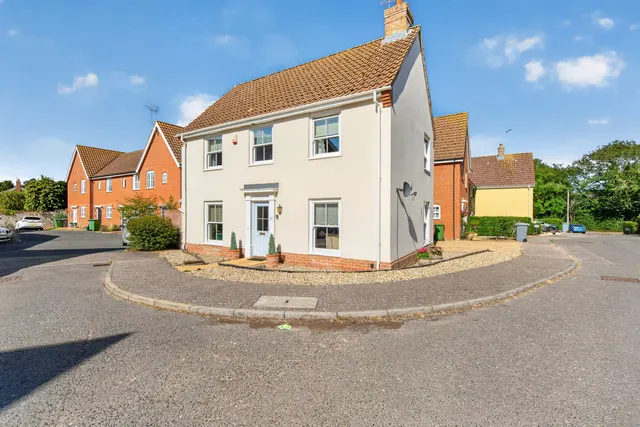 Robert Norgate Close, Horstead, Norwich, Norfolk, NR12, photo 1