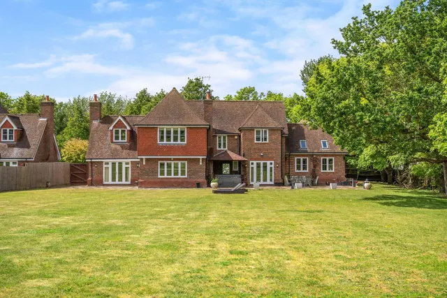 Sewardstone Road, Chingford, E4, photo 2