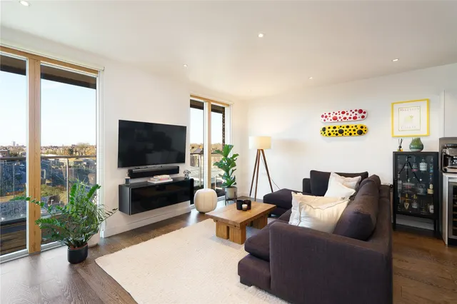 Alderside Apartments, 35 Salusbury Road, Queens Park Place, London, NW6 6BF, photo 1