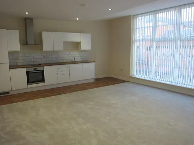 Photo 2 — Flat 1, 18 South Street, Ilkeston, DE7