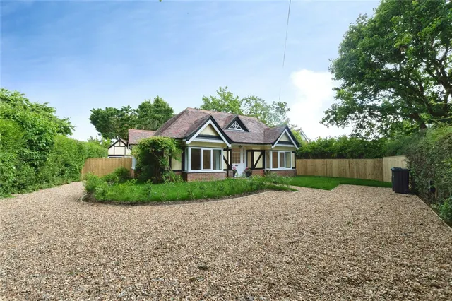 Southampton Road, Lyndhurst, SO43, photo 1