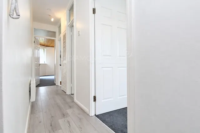 St. Stephens Road, Hounslow, TW3, photo 2