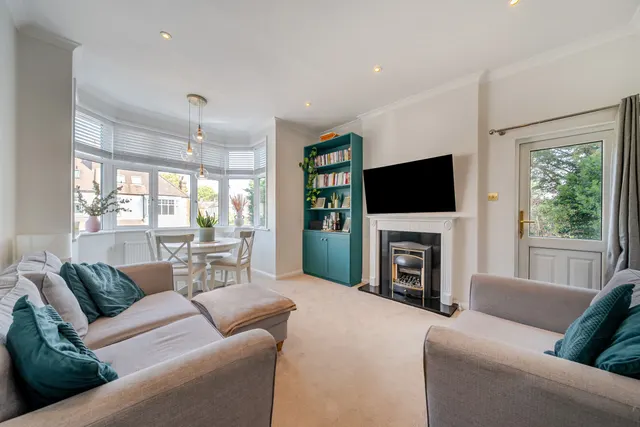 Oakwood Road, Wimbledon, SW20, photo 1