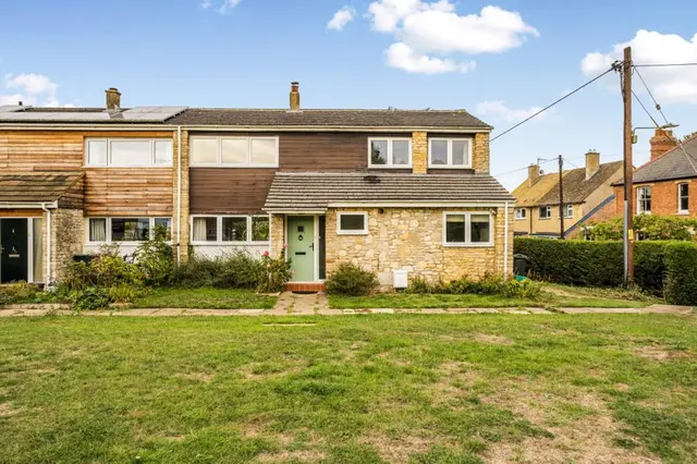 Hilltop Gardens, Islip, OX5, photo 1