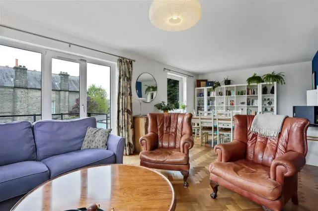 Dartmouth Park Hill, London, photo 1