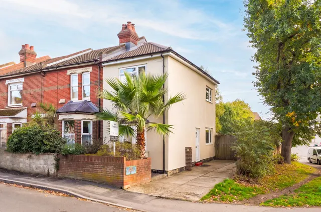 Foundry Lane, Freemantle, SO15, photo 1