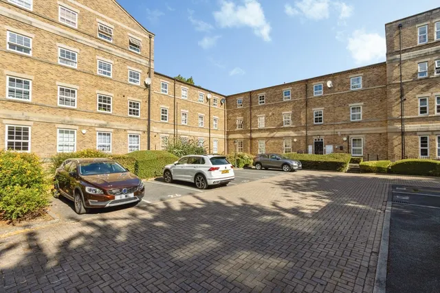 Chaloner Green, Wakefield, West Yorkshire, WF1, photo 1