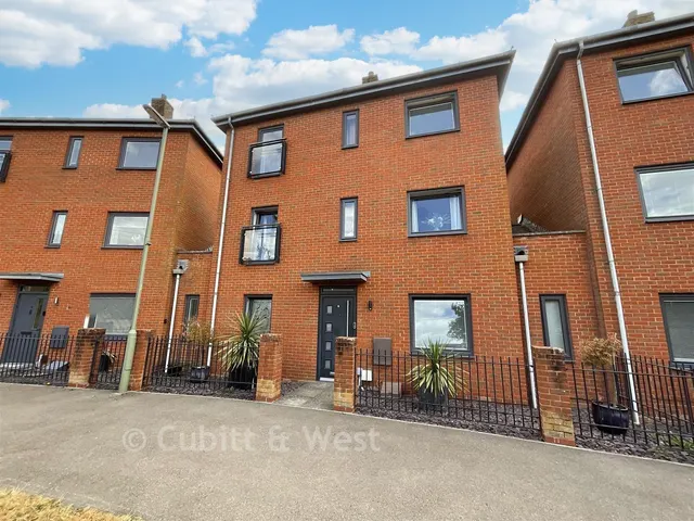 Darnel Crescent, Waterlooville, PO7, photo 1