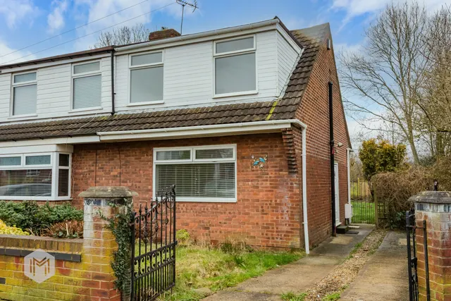 Camberwell Crescent, Wigan, WN2, photo 1