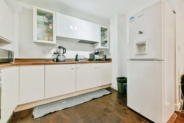 Photo 2 — Brickdale House, Swingate, Stevenage, Hertfordshire, SG1