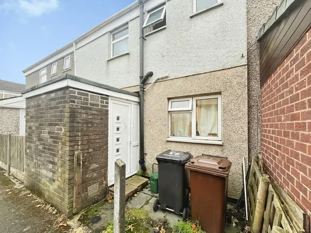 Cromford Bank, Glossop, SK13, photo 1