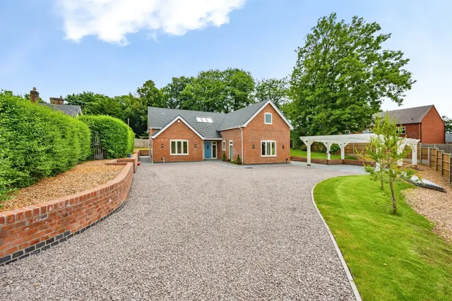 Old Derby Road, Ashbourne, photo 1