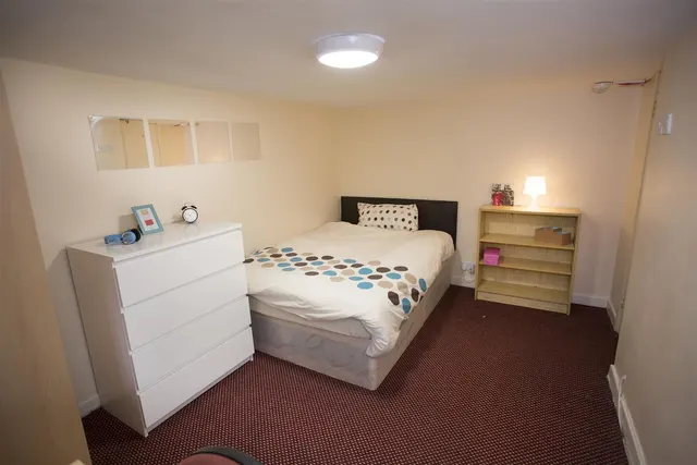 Ash Road, Headingley, LS6, photo 3