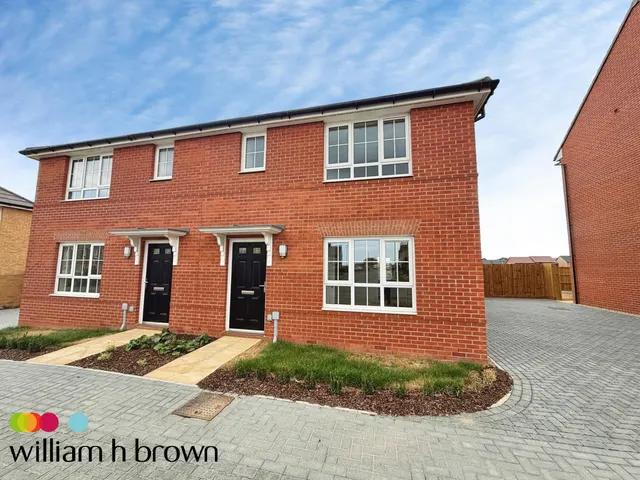 Oxlip Boulevard, IPSWICH, photo 1
