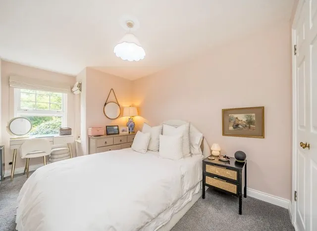 Photo 3 — Fawcett Close, Streatham, SW16