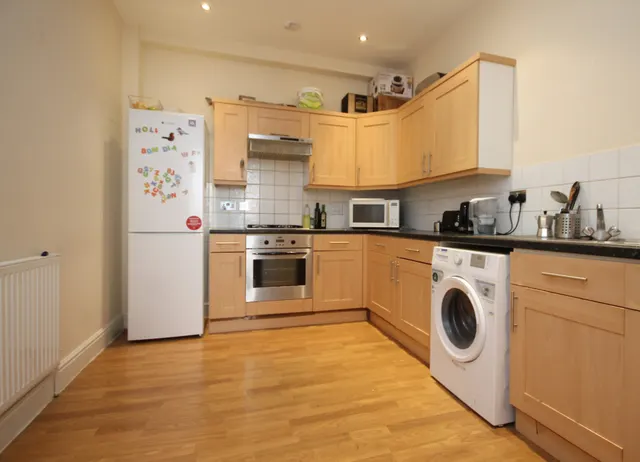 Seven Sisters Road, Islington, N7, photo 3