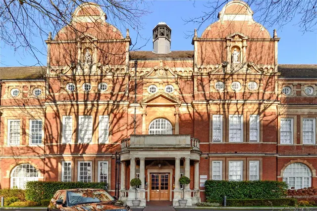 Mountford Mansions, 100 Battersea Park Road, Battersea, London, SW11 4LJ, photo 1