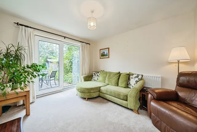 Photo 3 — Richmond Avenue, Grappenhall, Warrington, Cheshire, WA4