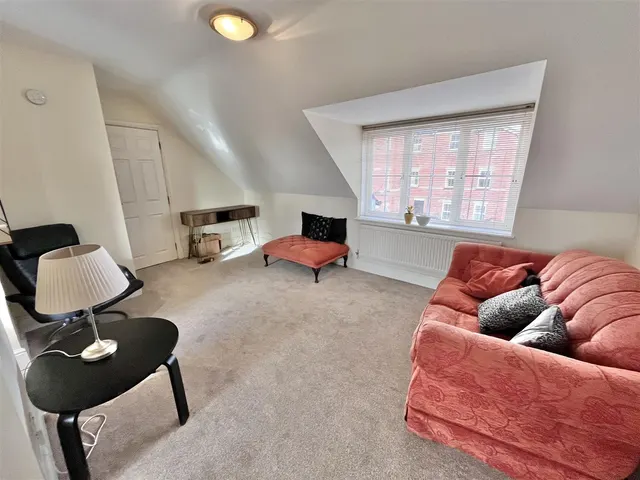 Arderne Place, Alderley Edge, SK9, photo 2