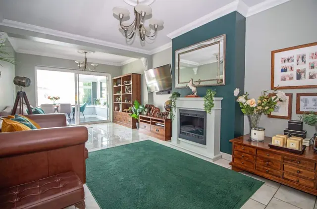 Photo 3 — Privett Road, Waterlooville, PO7 5HJ