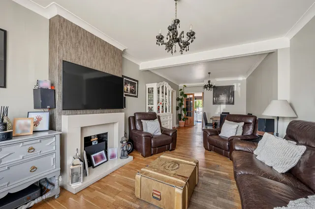 Tolworth Road, Surbiton, KT6, photo 1
