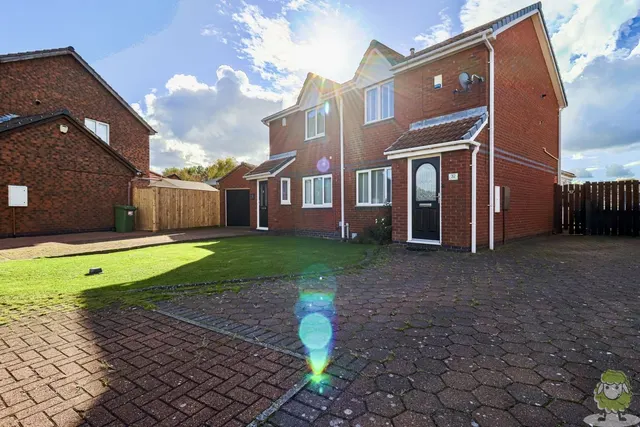 Evesham Close, Boldon Colliery, NE35, photo 1