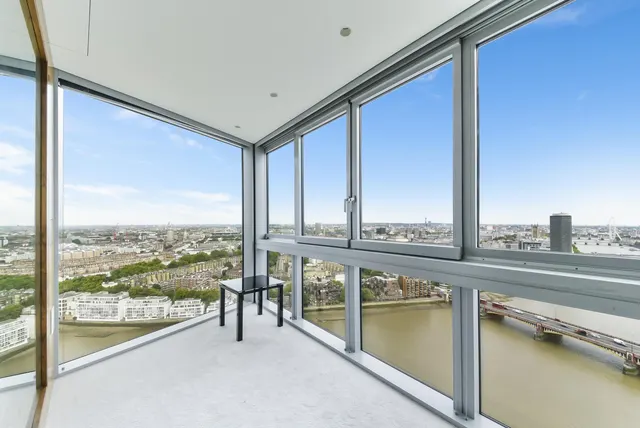 The Tower, St Georges Wharf, SW8, photo 1