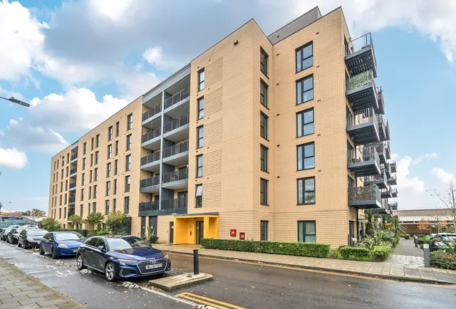 Photo 2 — Westmoreland Road, London, NW9 9DR